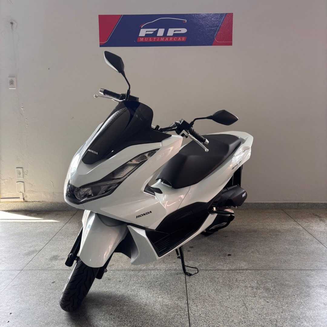 HONDA PCX 160 -- Selecione --