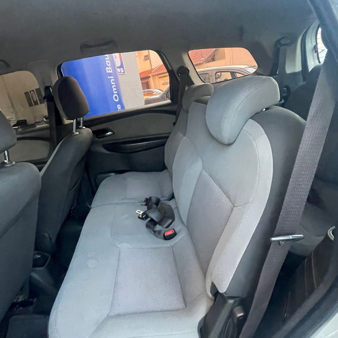 CHEVROLET Spin 1.8 4P FLEX LTZ 7 LUGARES AUTOMÁTICO CHEVROLET Spin 1.8 4P FLEX LTZ 7 LUGARES AUTOMÁTICO