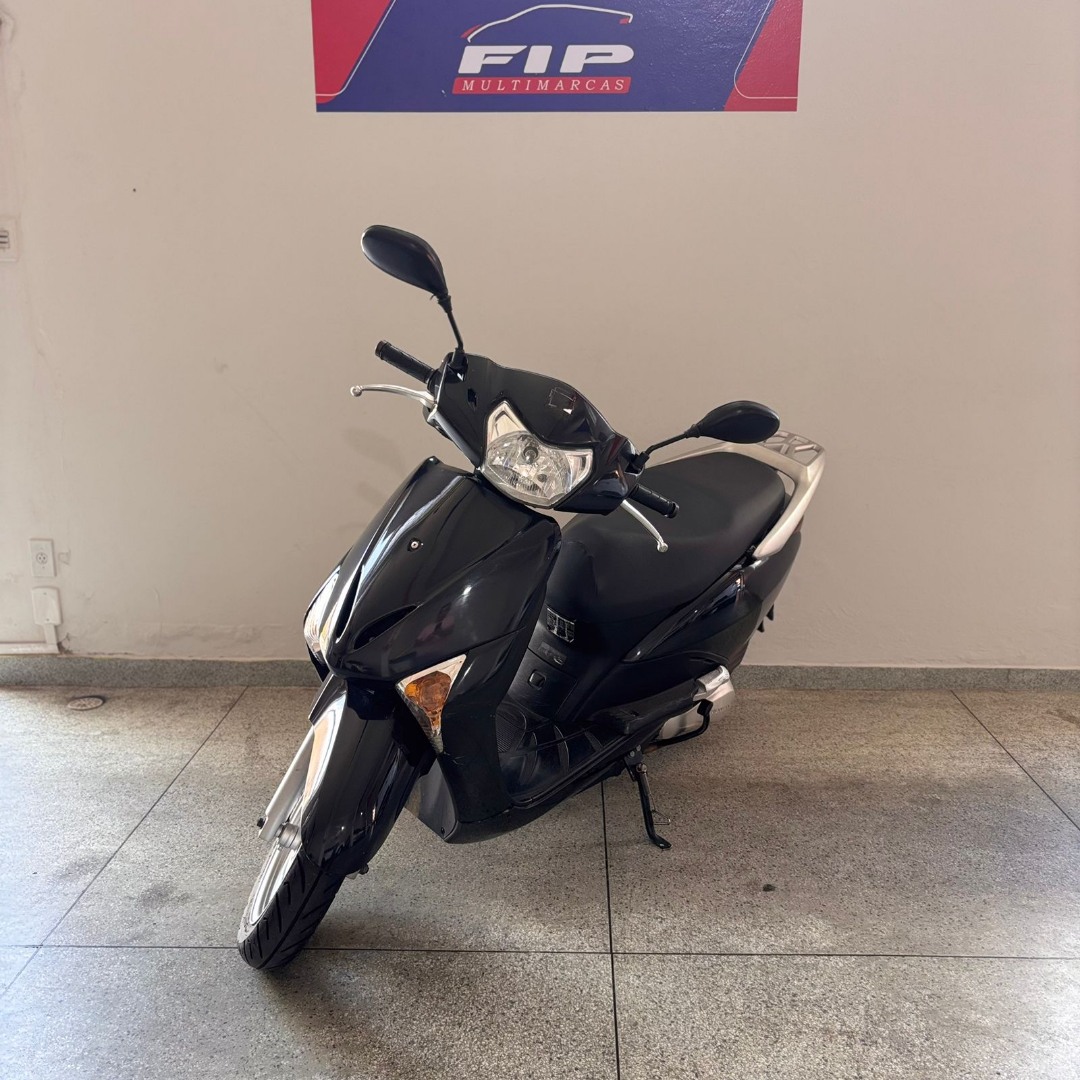 HONDA Lead 110 Modelo sem Versão
