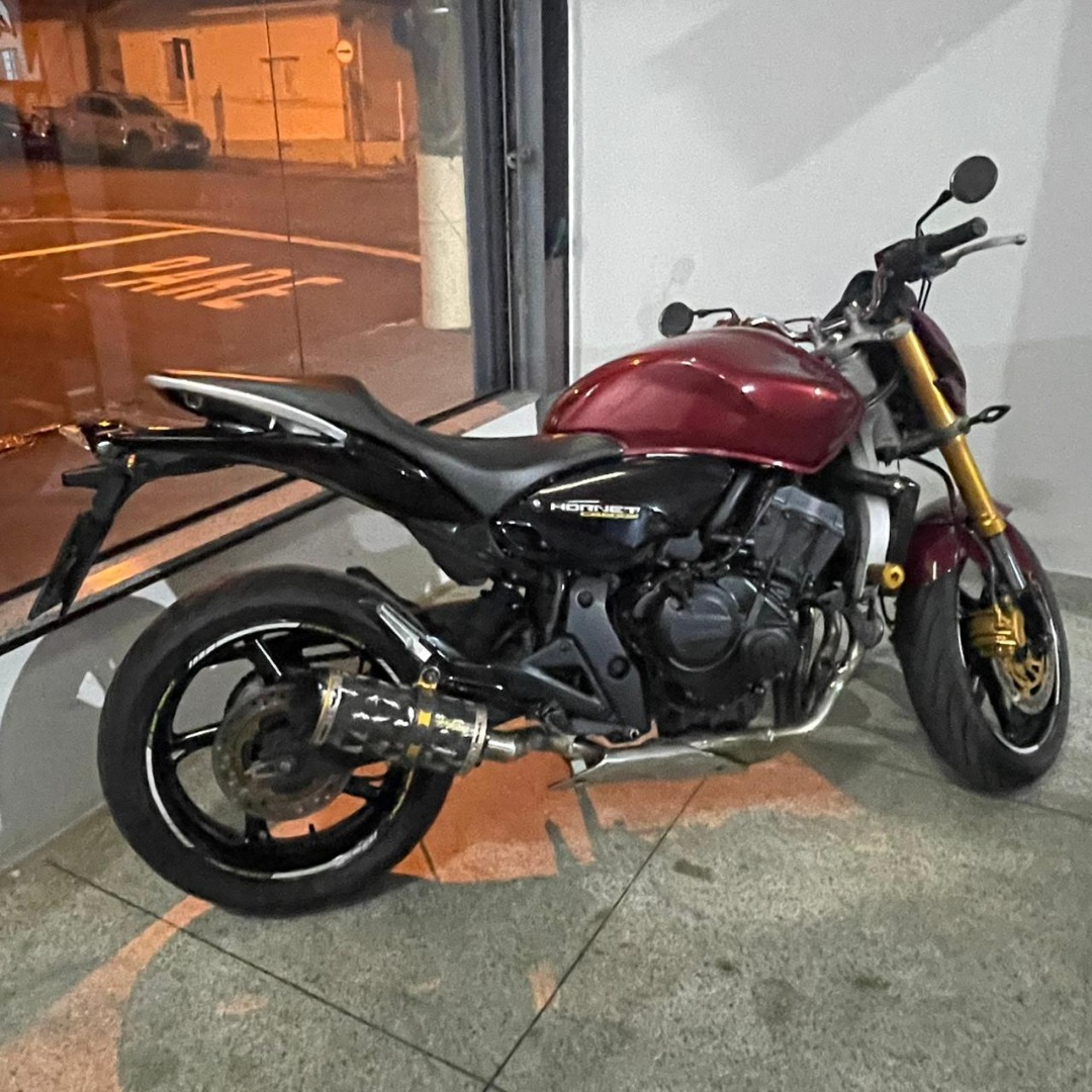 CB 600 F HORNET SEM ABS