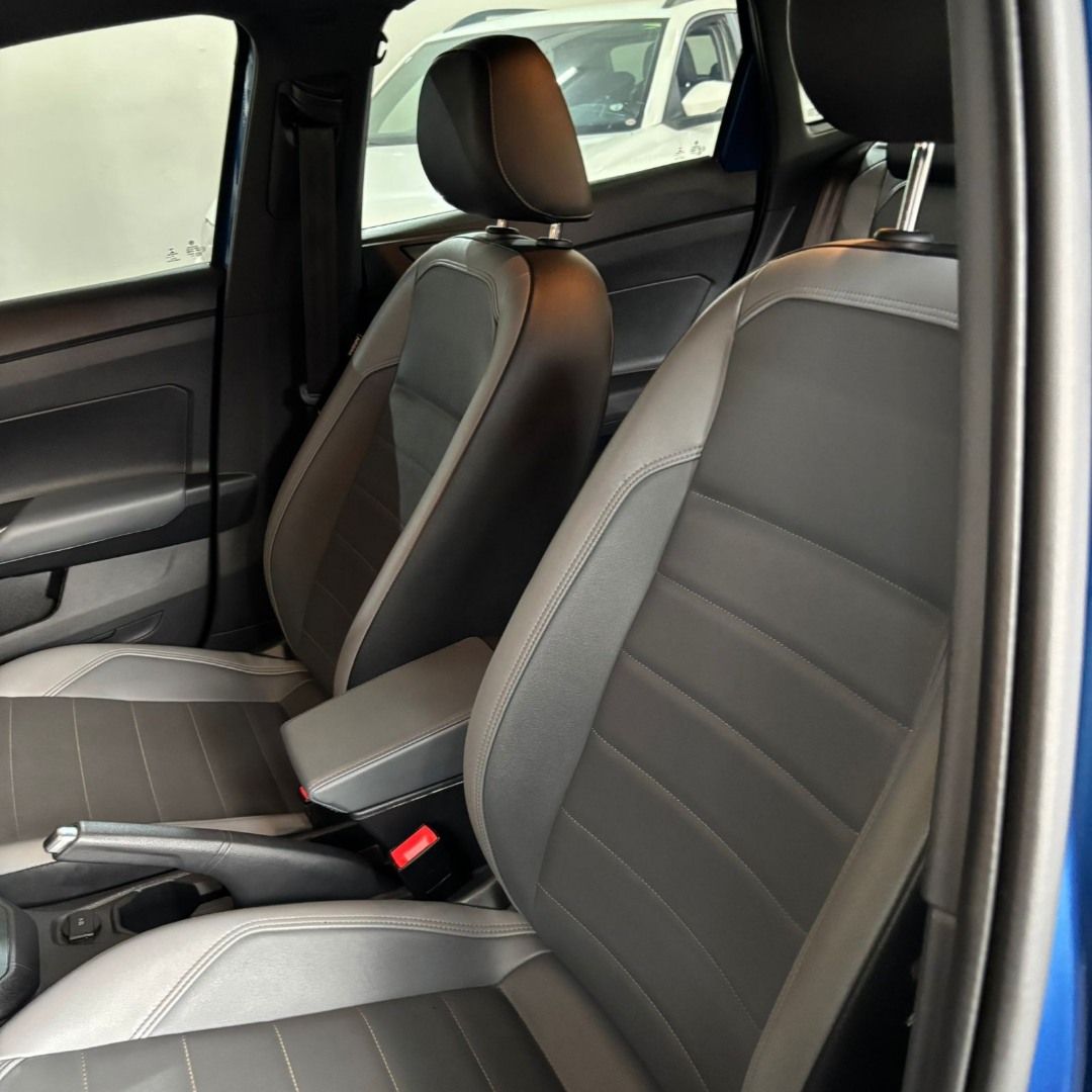 VOLKSWAGEN Nivus 1.0 4P FLEX 200 TSI HIGHLINE TURBO AUTOMÁTICO