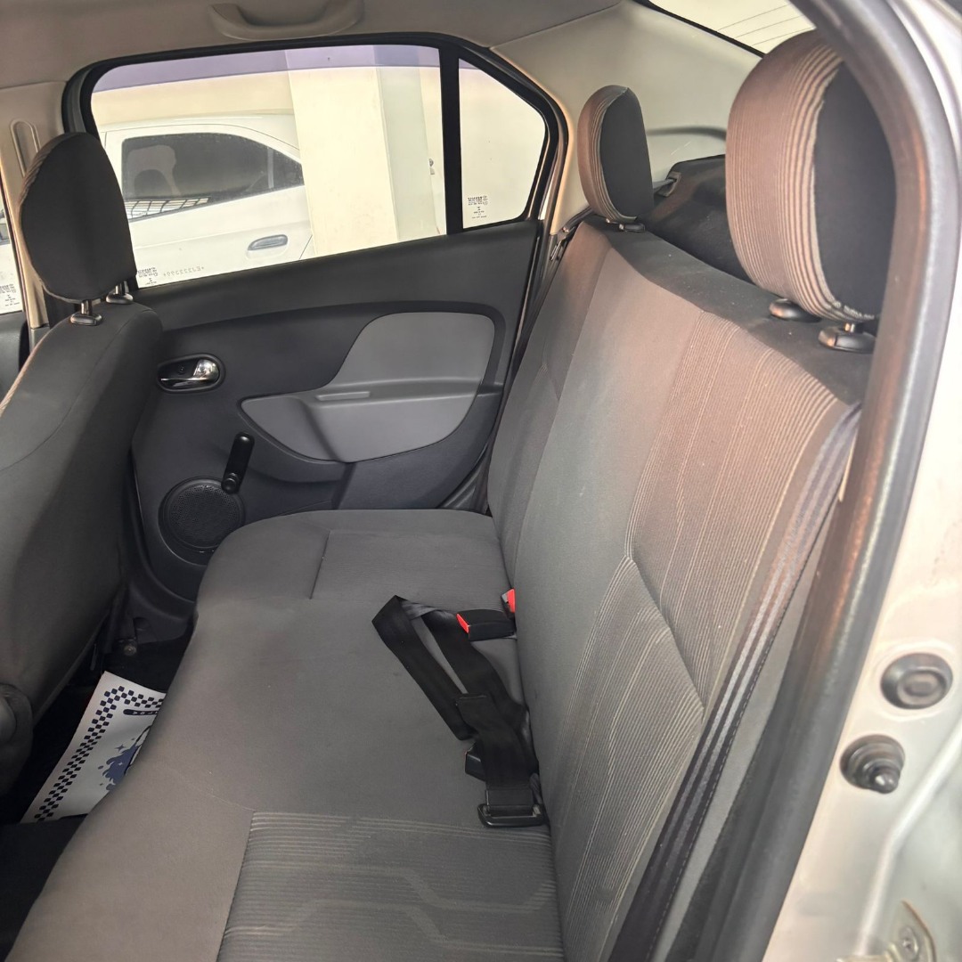 RENAULT Logan 1.0 16V 4P FLEX SCE EXPRESSION