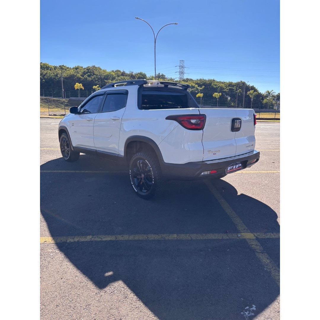 FIAT Toro 1.8 16V 4P FLEX FREEDOM AUTOMÁTICO