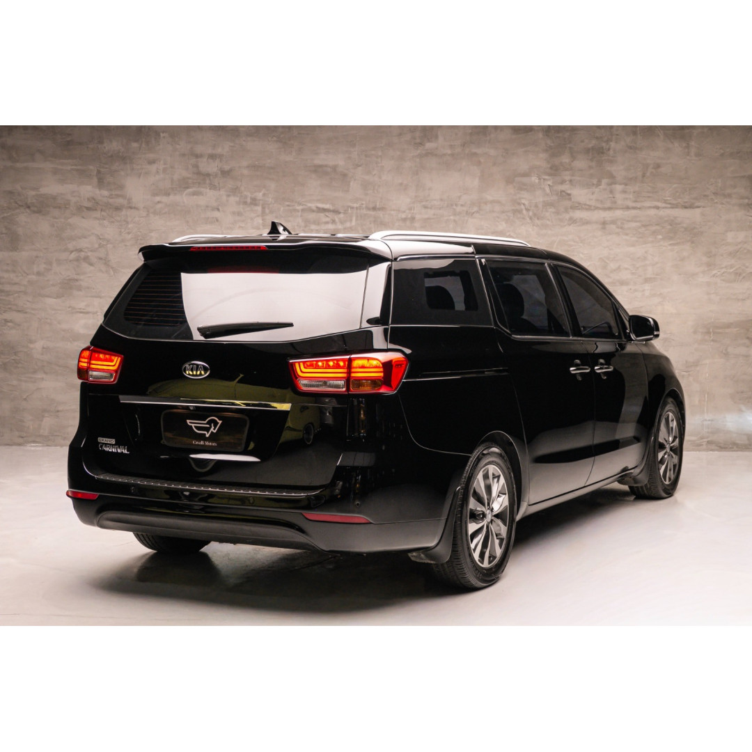 KIA Carnival 3.3 V6 4P EX  AUTOMÁTCIO