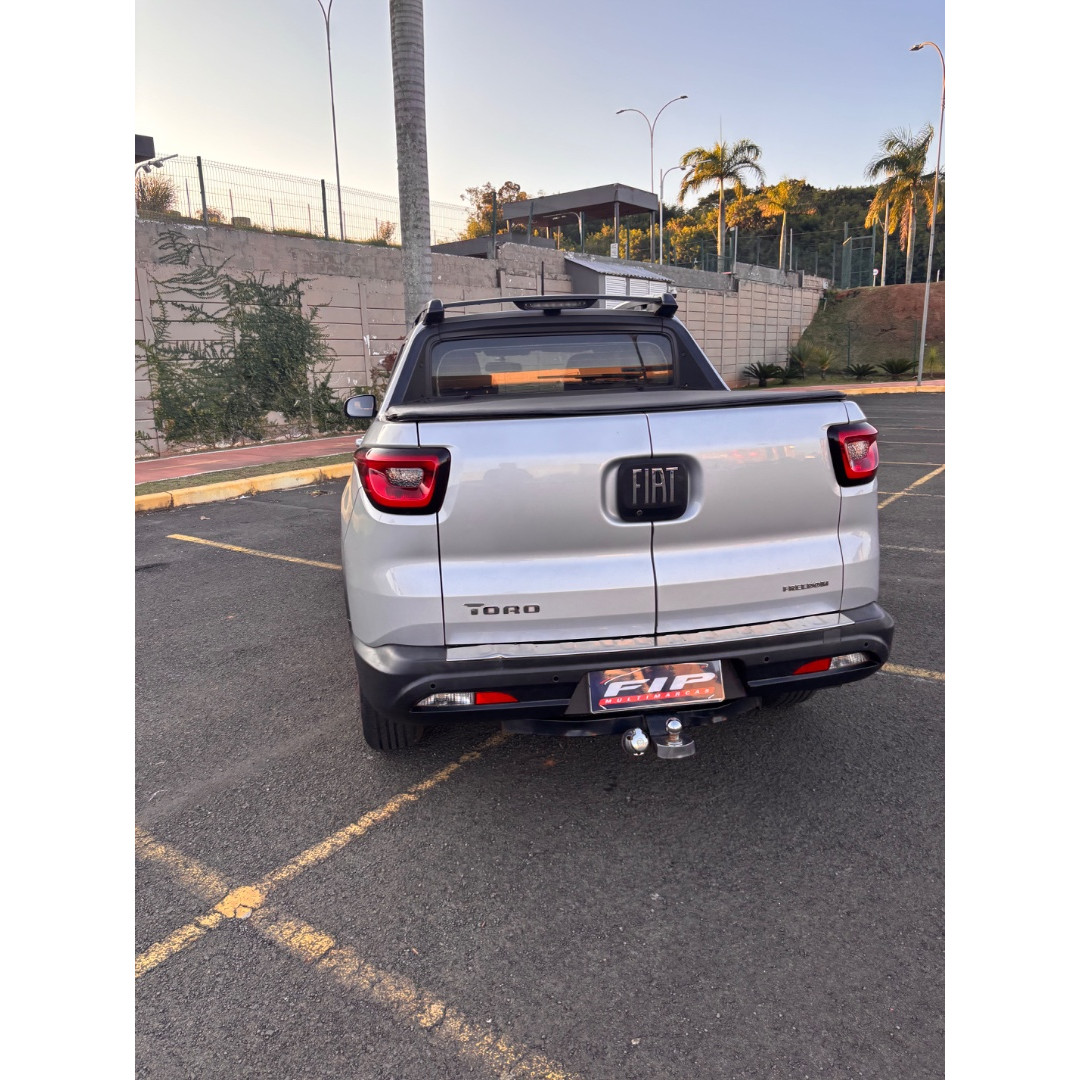 FIAT Toro 1.8 16V 4P FLEX FREEDOM AUTOMÁTICO