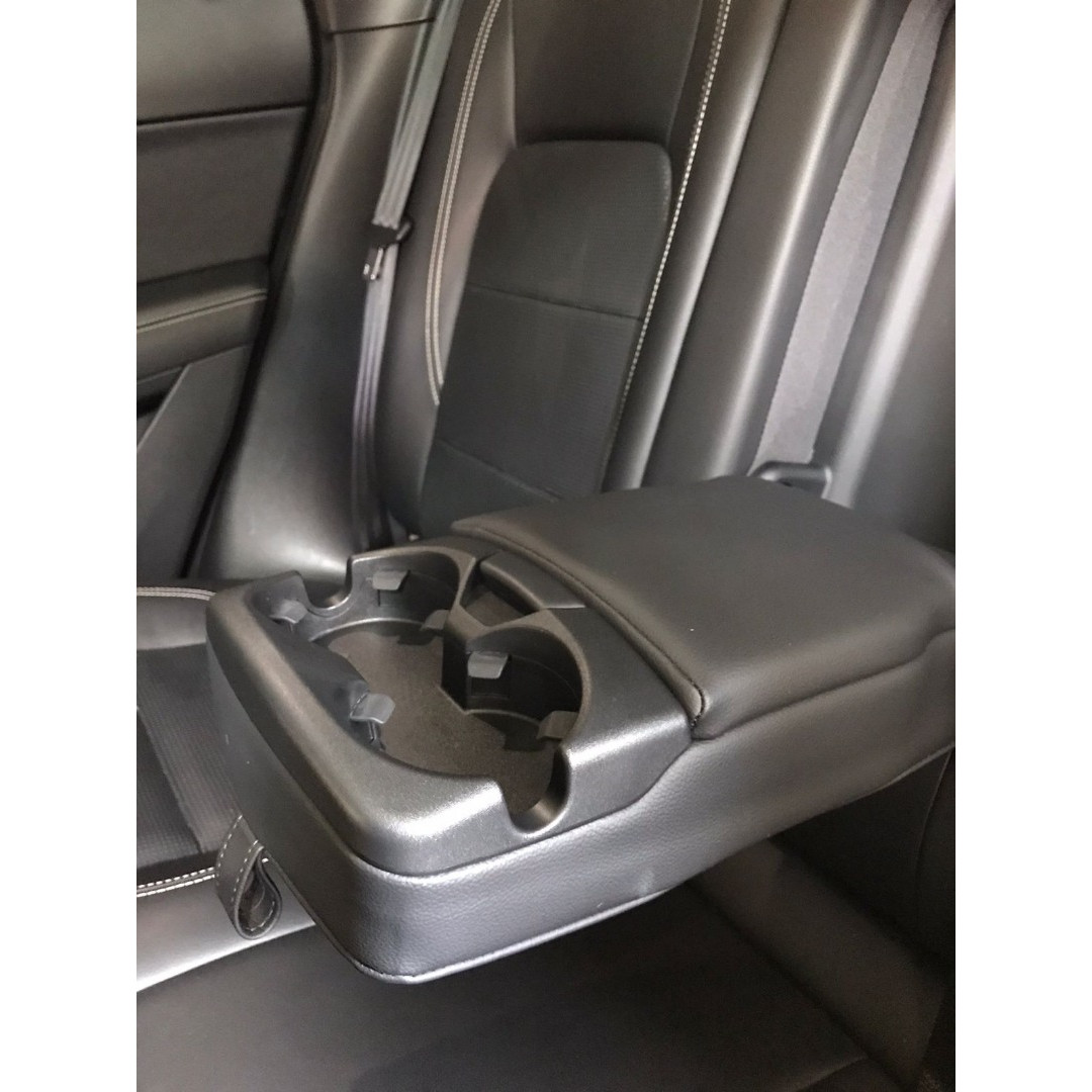 JAGUAR E-Pace 2.0 16V 4P P300 R-DYNAMIC S AWD TURBO AUTOMÁTICO