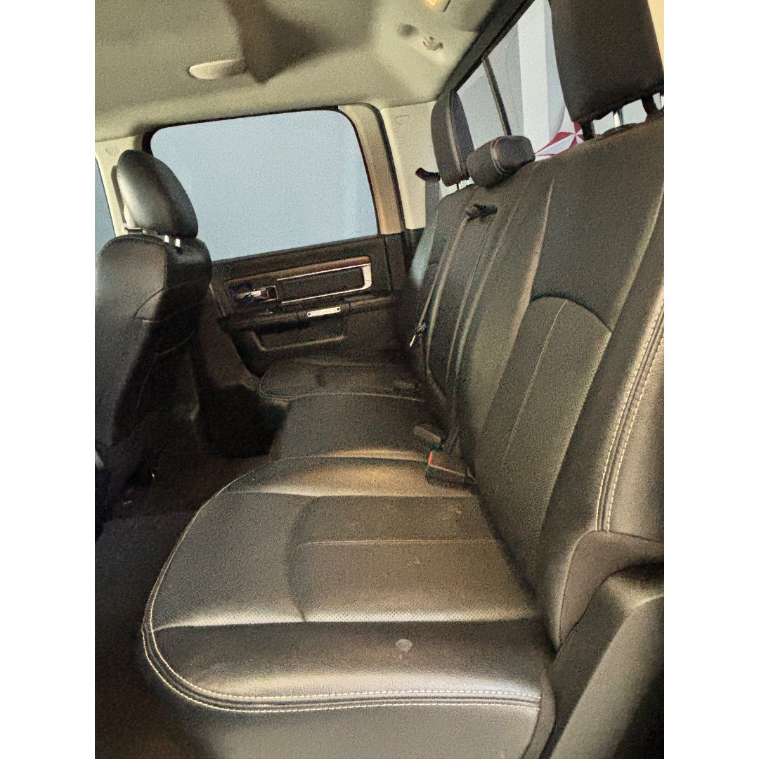 RAM 2500 6.7 I6 24V SLT CABINE DUPLA TURBO DIESEL LARAMIE 4X4 AUTOMÁTICO