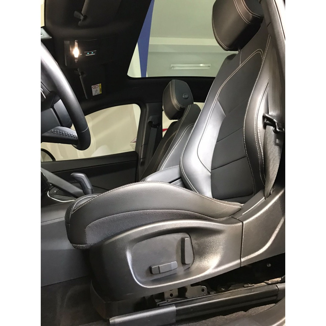 JAGUAR E-Pace 2.0 16V 4P P300 R-DYNAMIC S AWD TURBO AUTOMÁTICO