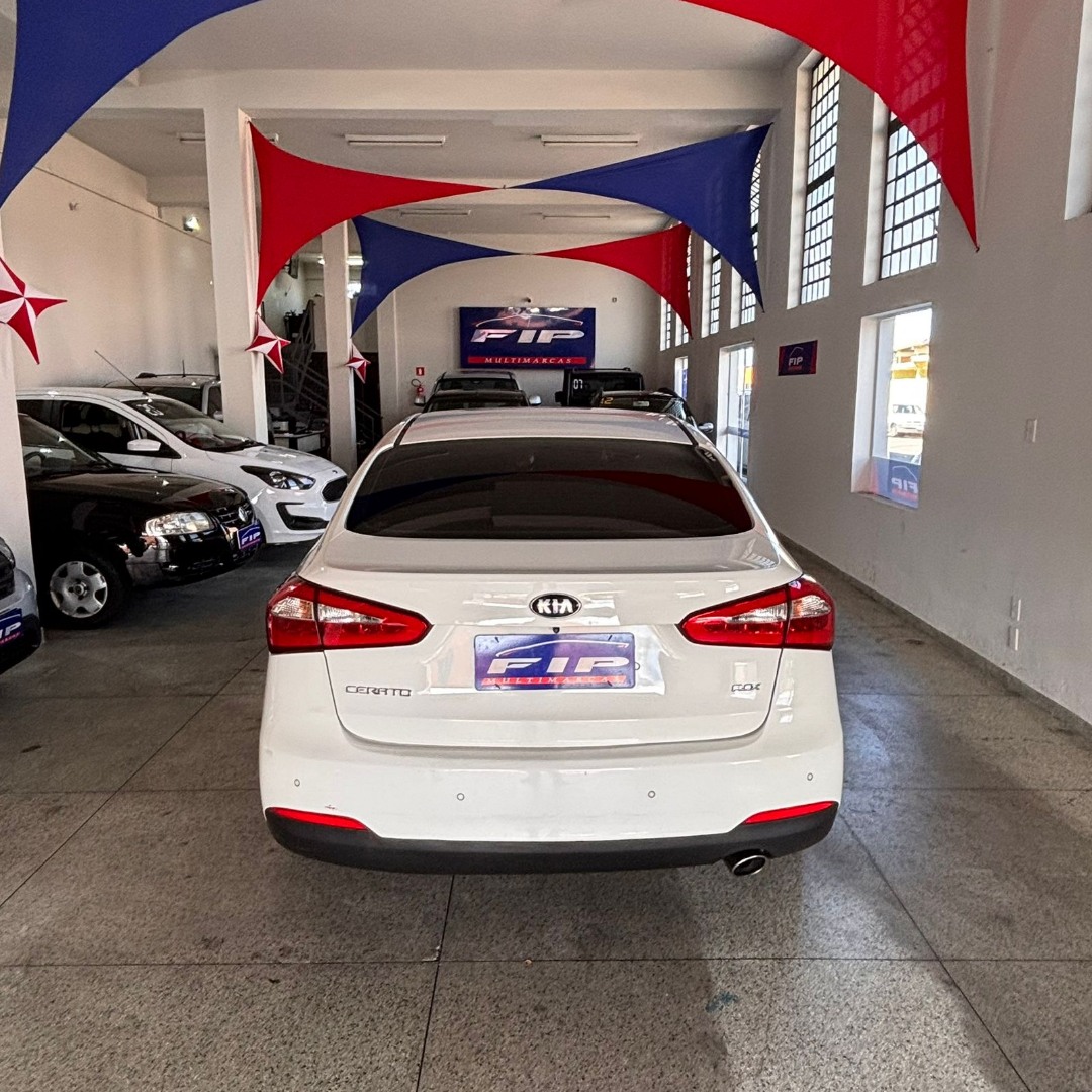 KIA Cerato Sedan 1.6 16V 4P SX AUTOMÁTICO