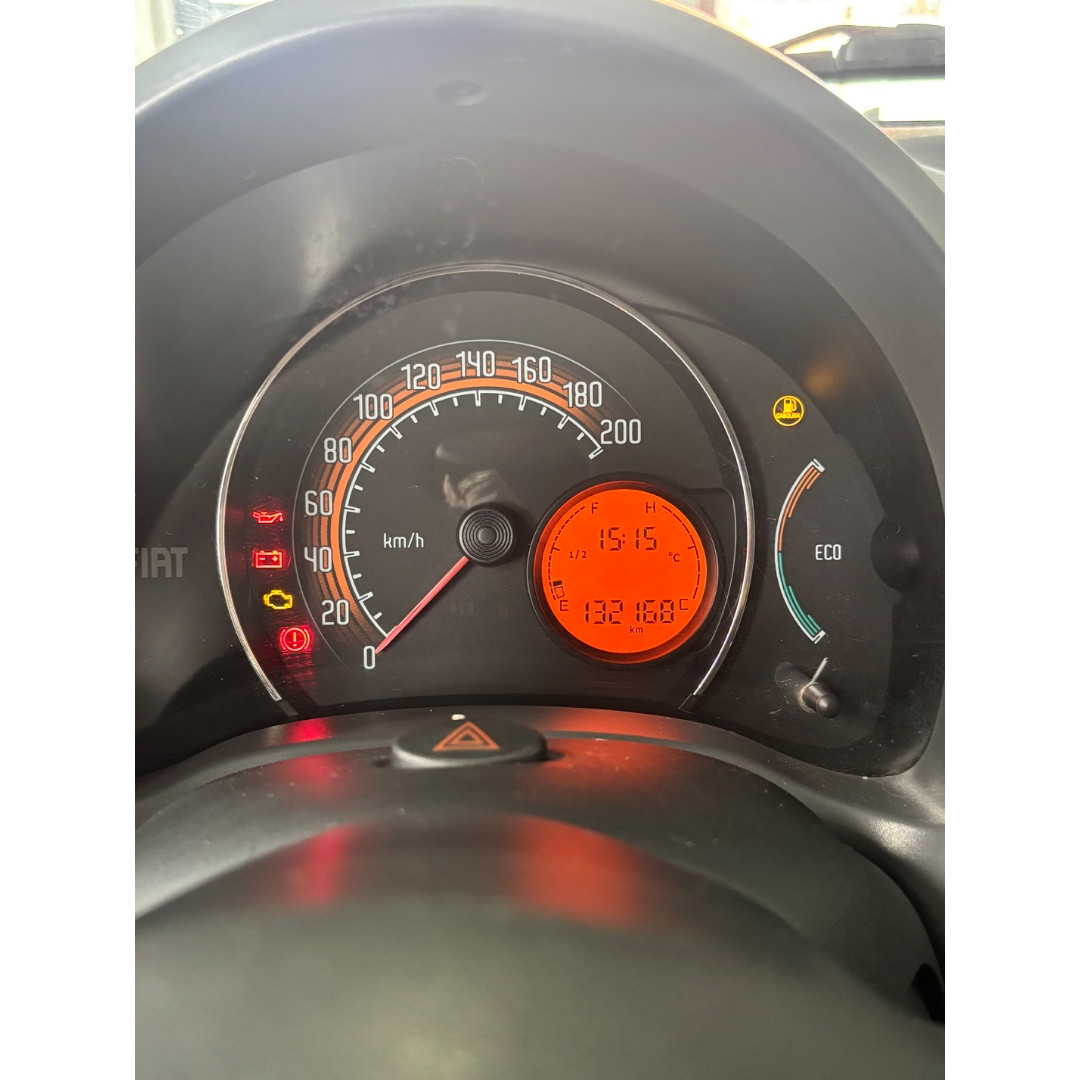 FIAT Uno 1.0 4P FLEX EVO VIVACE CELEBRATION