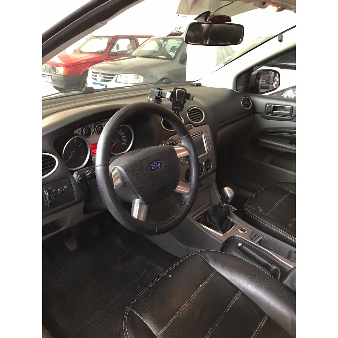 FORD Focus Hatch 1.6 16V 4P SE FLEX