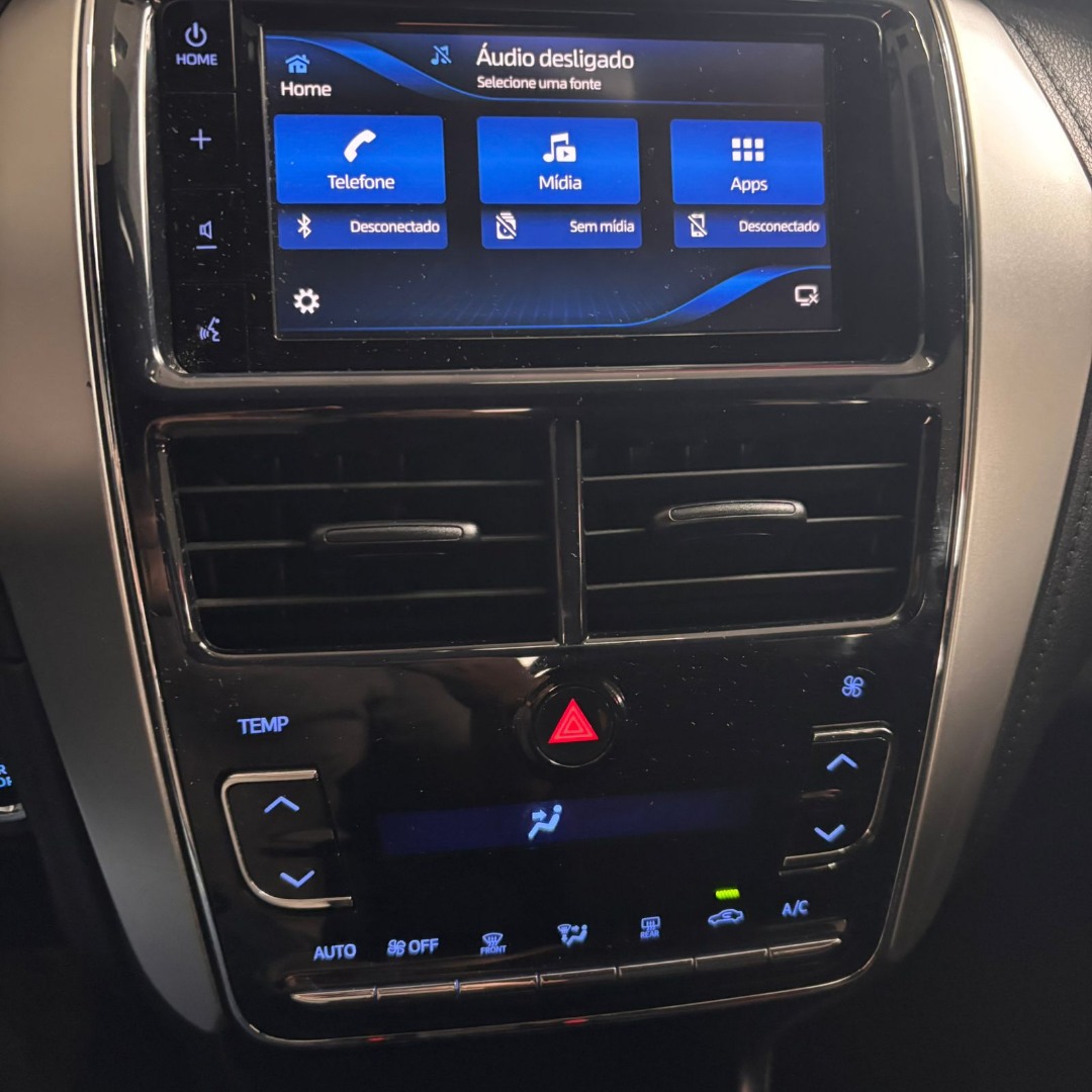 TOYOTA Yaris Hatch 1.5 16V 4P FLEX XL PLUS CONNECT MULTIDRIVE AUTOMÁTICO CVT