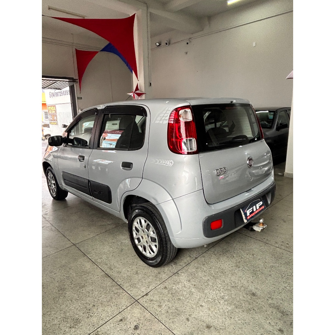FIAT Uno 1.0 4P FLEX EVO VIVACE CELEBRATION