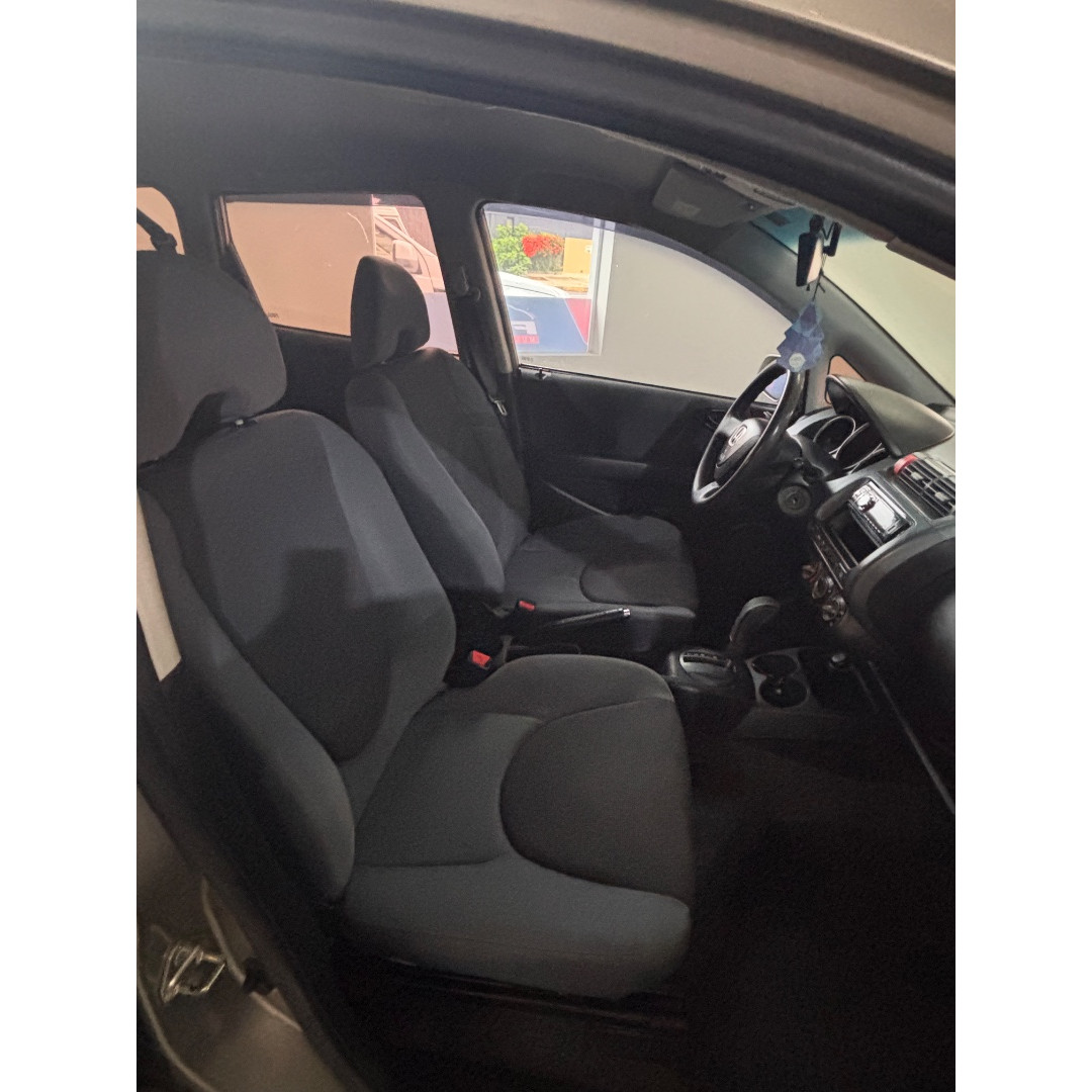 HONDA Fit 1.4 4P LX AUTOMÁTICO