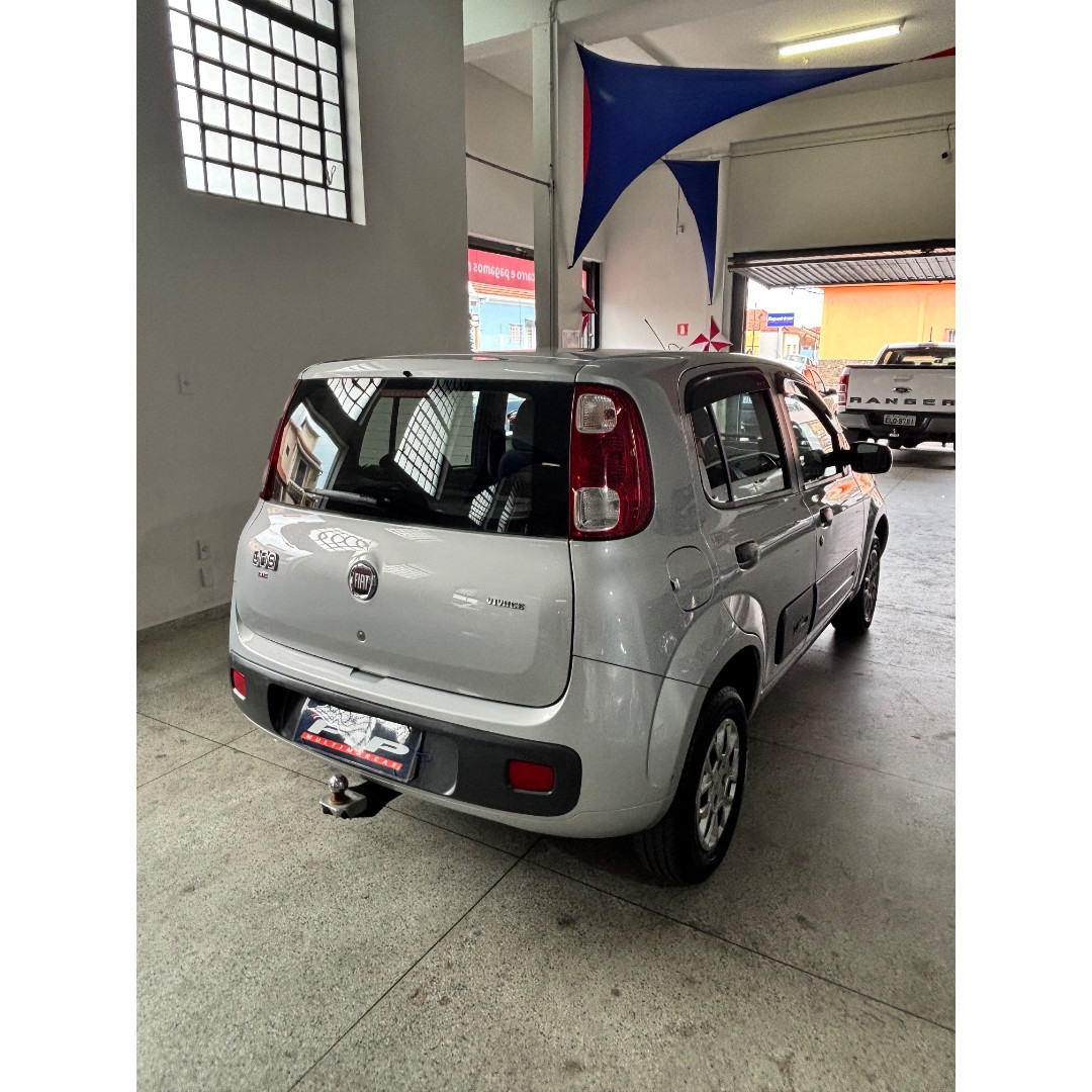 FIAT Uno 1.0 4P FLEX EVO VIVACE CELEBRATION