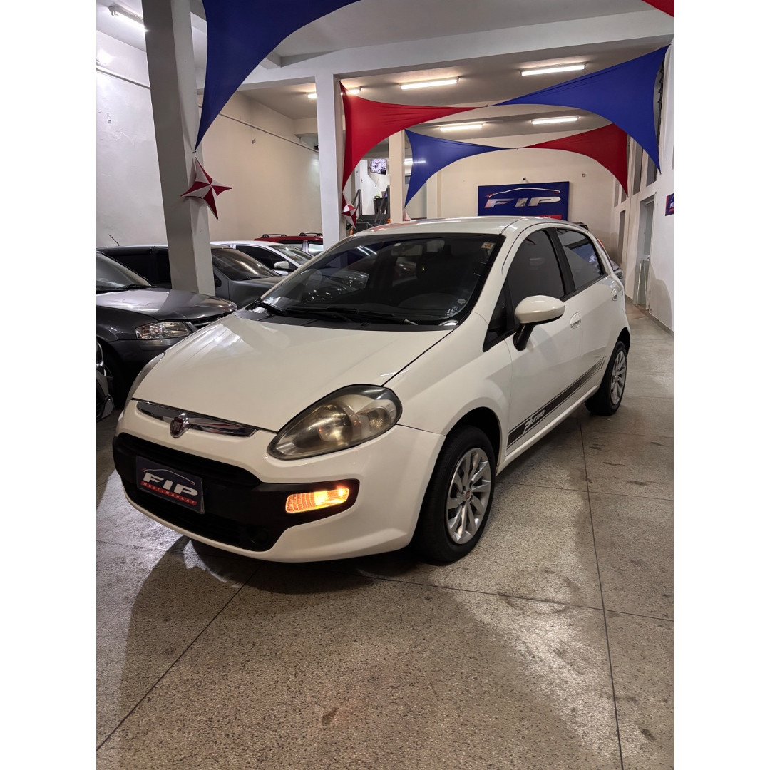 FIAT Punto 1.4 4P ATTRACTIVE FLEX