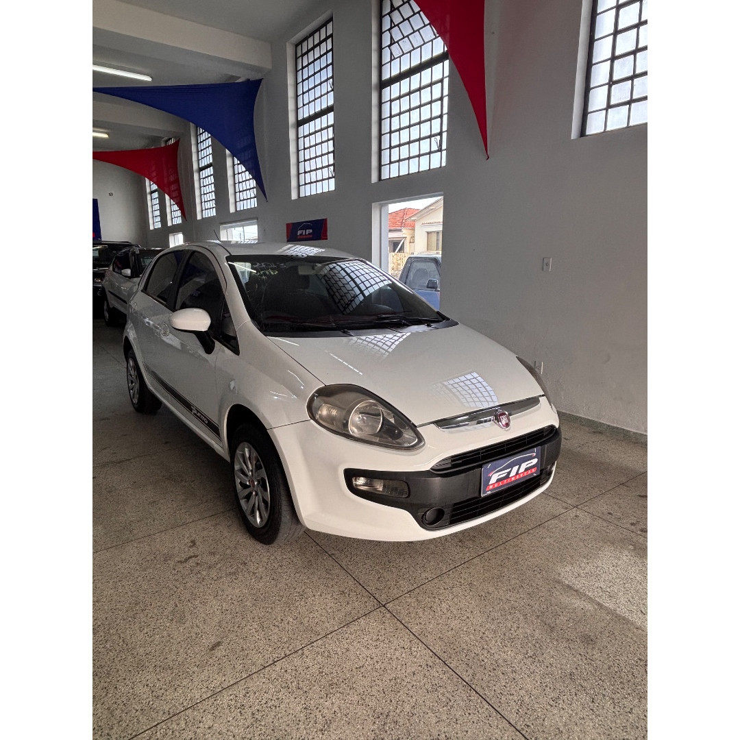 FIAT Punto 1.4 4P ATTRACTIVE FLEX