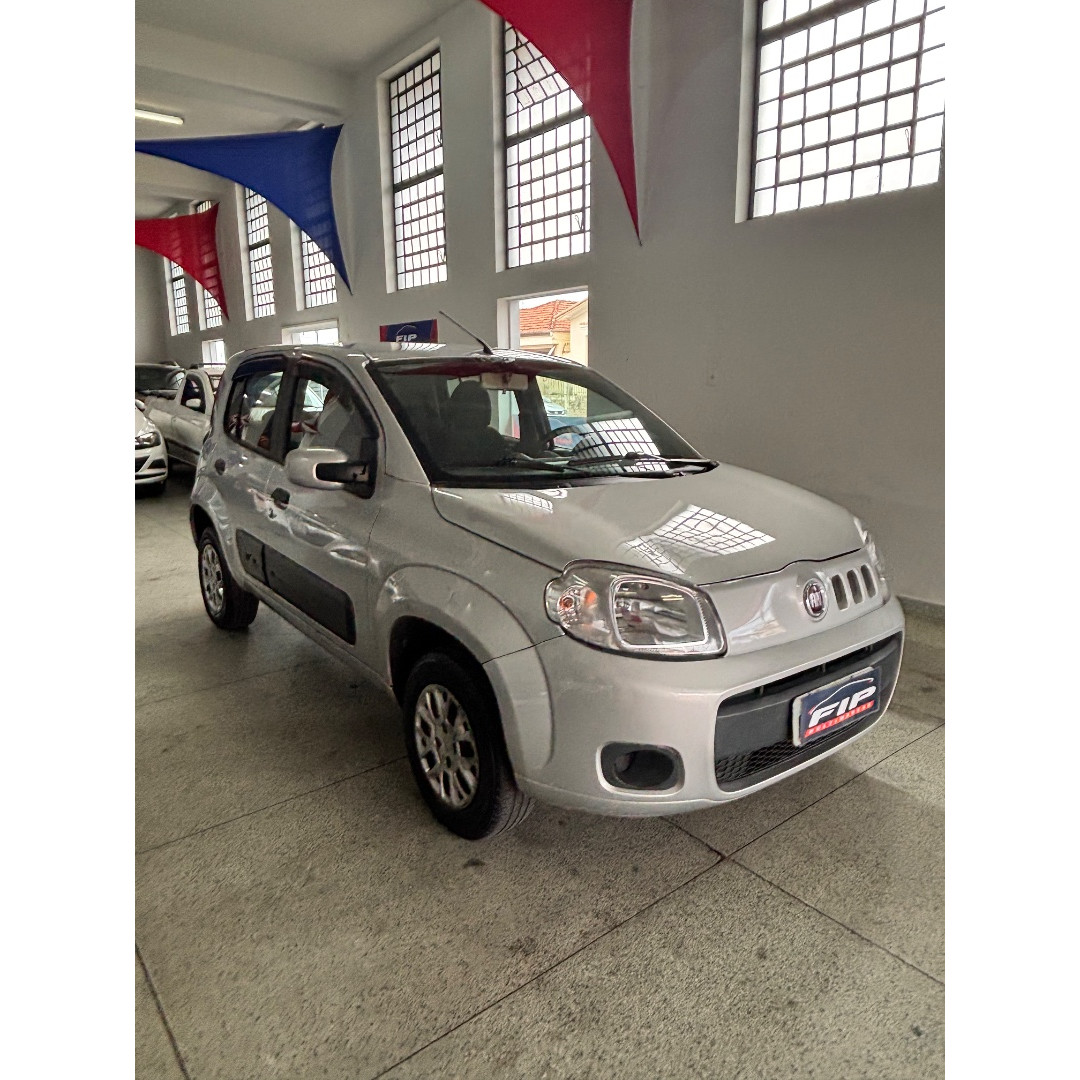 FIAT Uno 1.0 4P FLEX EVO VIVACE CELEBRATION