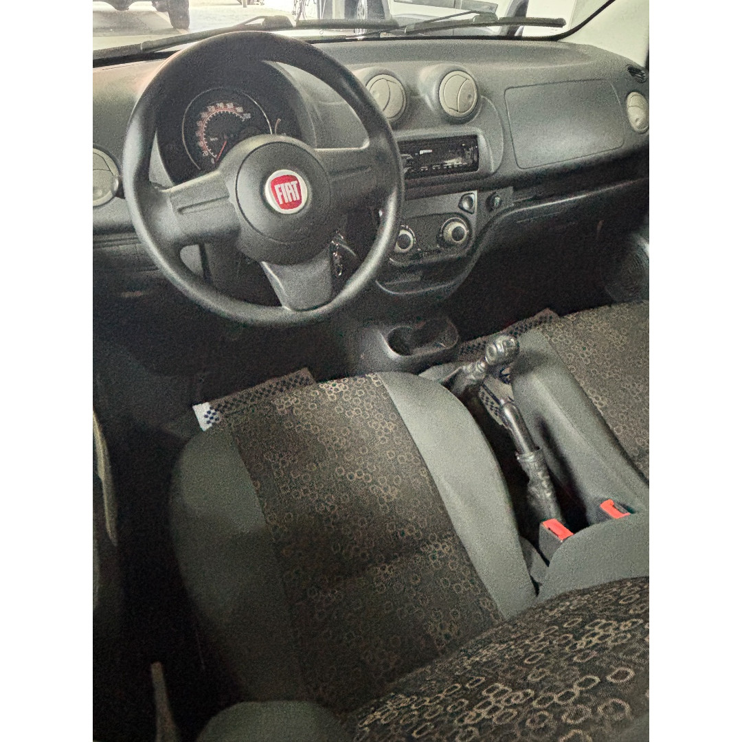 FIAT Uno 1.0 4P FLEX EVO VIVACE CELEBRATION