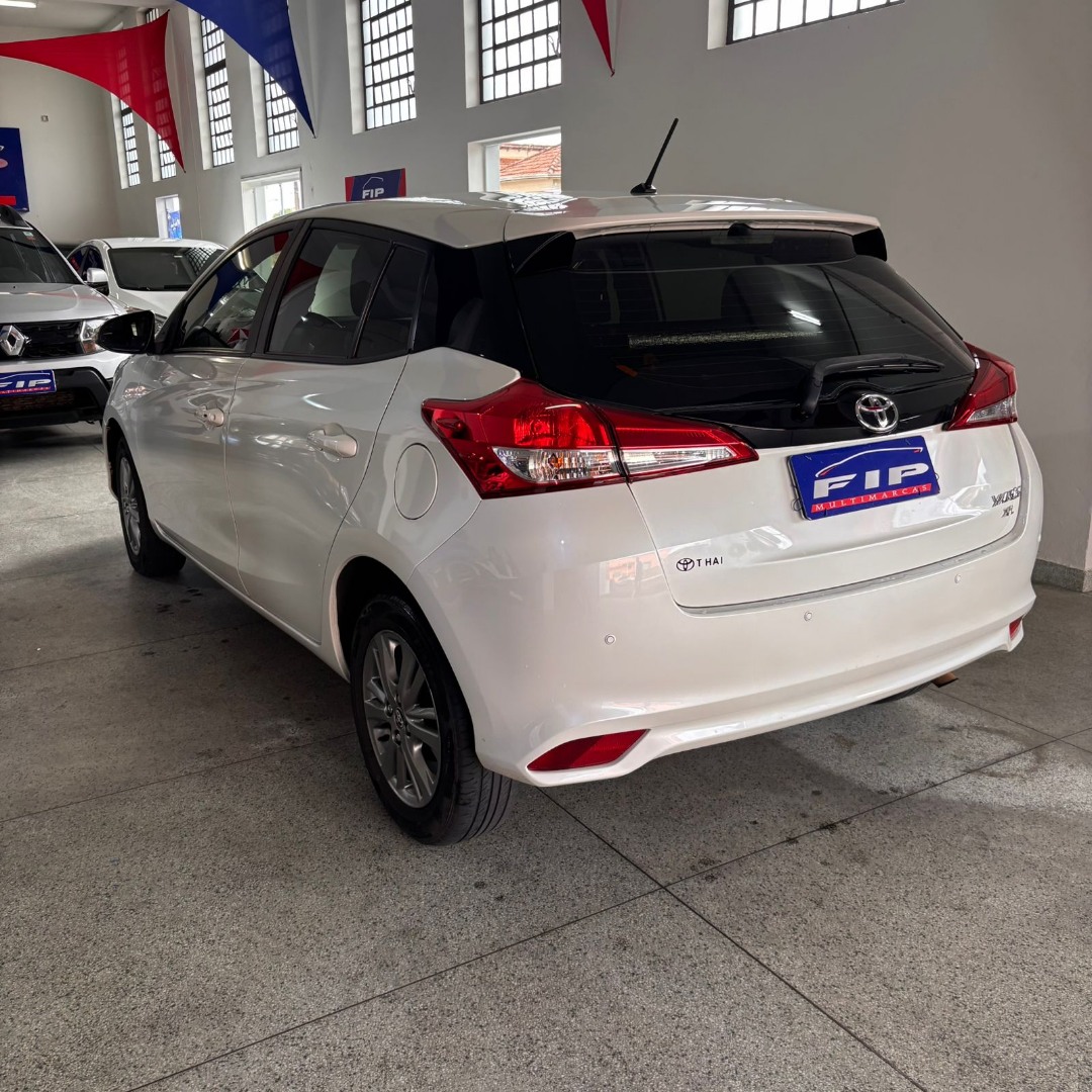 TOYOTA Yaris Hatch 1.5 16V 4P FLEX XL PLUS CONNECT MULTIDRIVE AUTOMÁTICO CVT