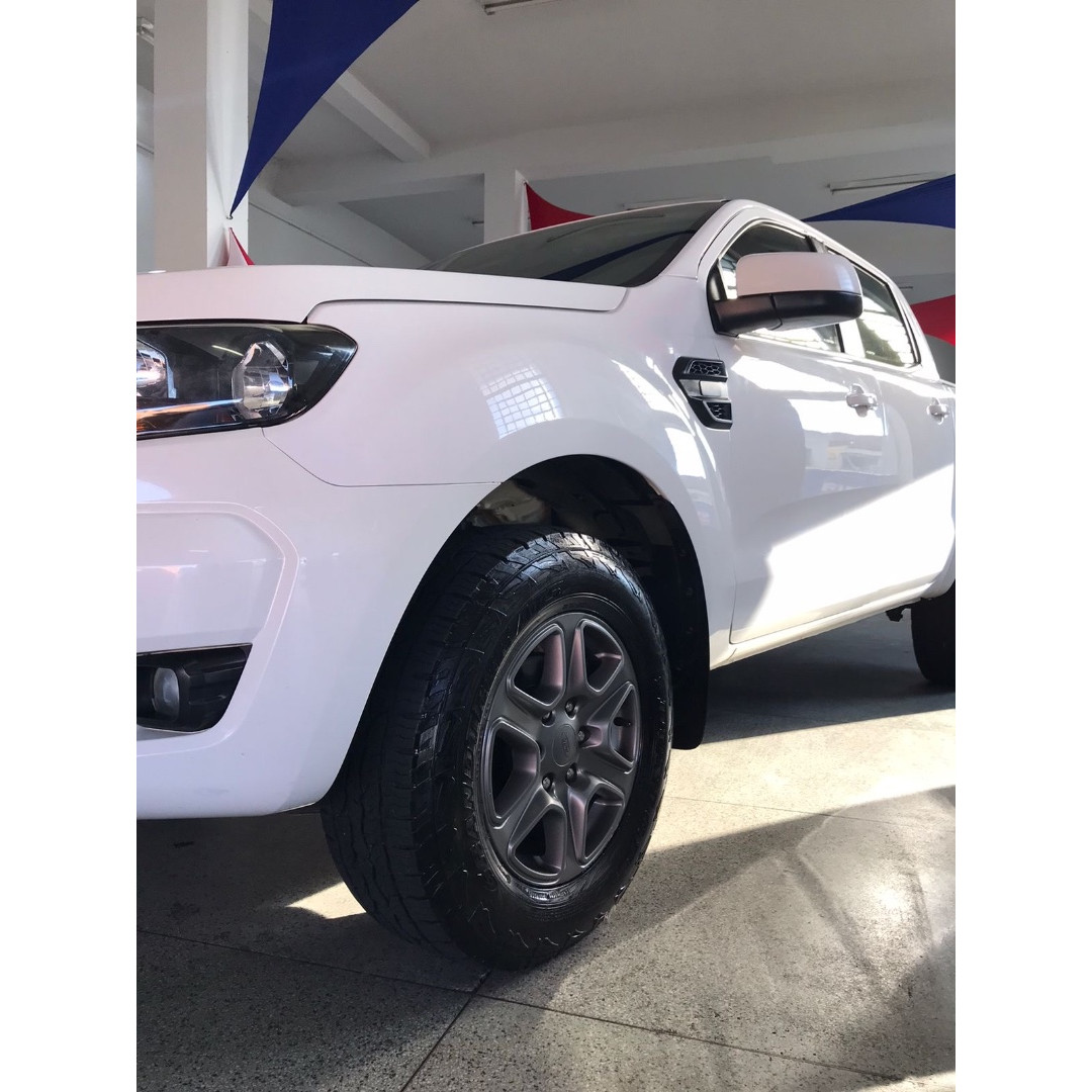 FORD Ranger 2.2 16V XLS DIESEL 4X4 CABINE DUPLA
