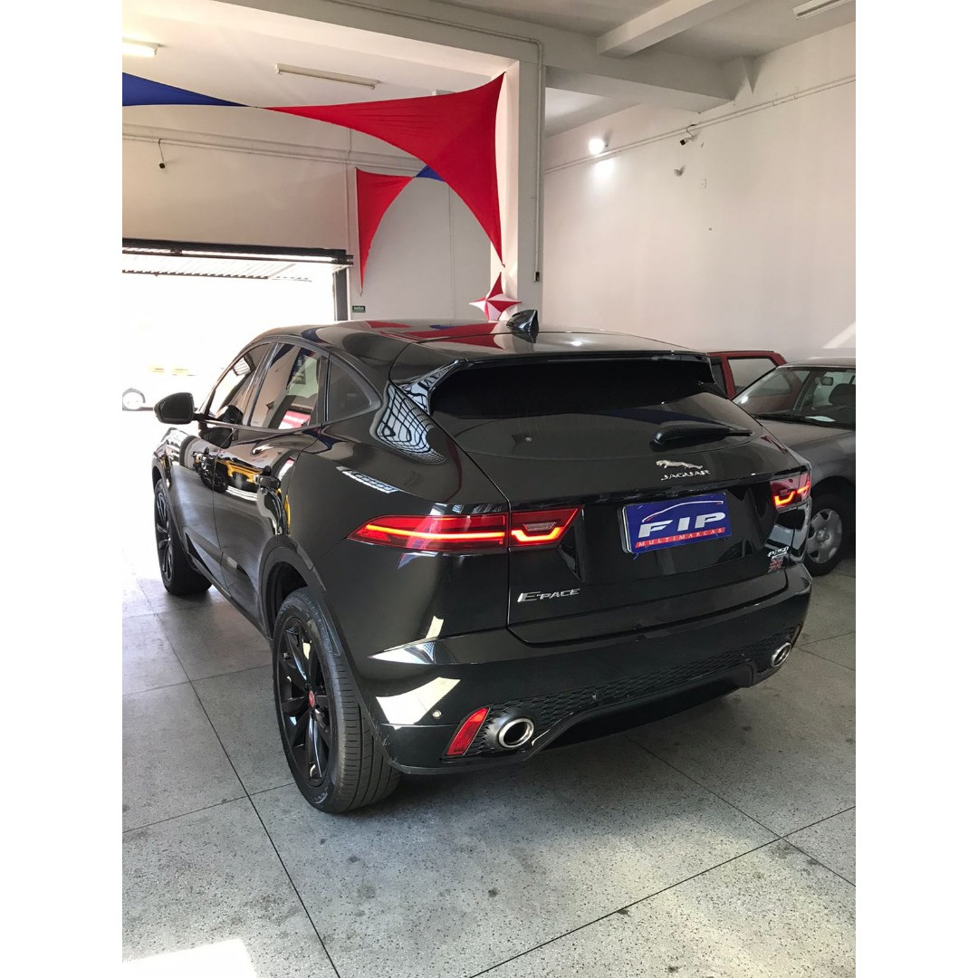JAGUAR E-Pace 2.0 16V 4P P300 R-DYNAMIC S AWD TURBO AUTOMÁTICO