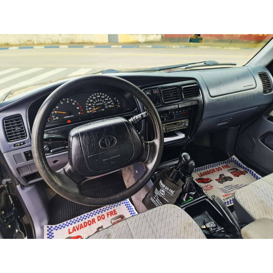 TOYOTA Hilux SW4 2.7 16V 4P 4X4