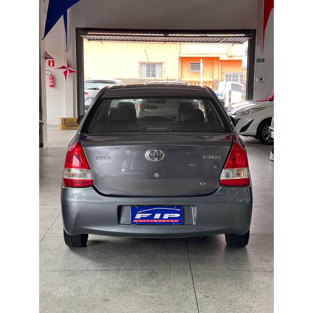 TOYOTA Etios Sedan 1.5 16V 4P FLEX XS