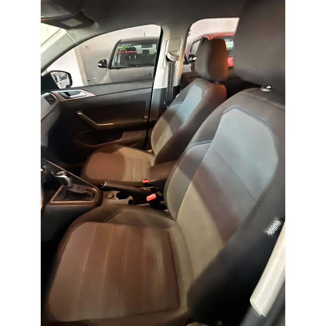 VOLKSWAGEN Nivus 1.0 4P FLEX 200 TSI COMFORTLINE TURBO AUTOMÁTICO