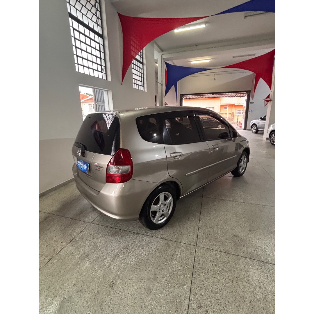 HONDA Fit 1.4 4P LX AUTOMÁTICO