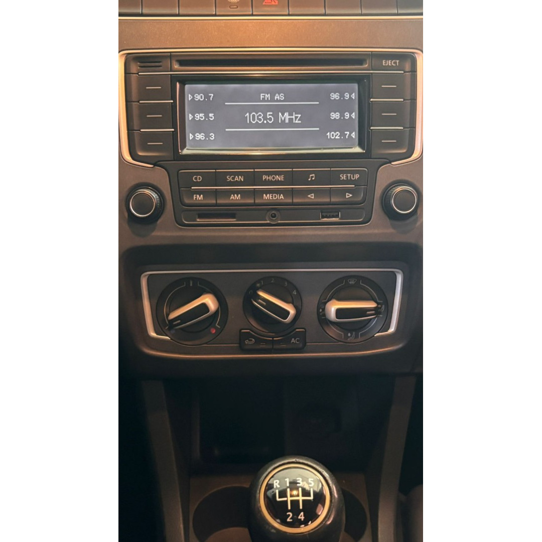 VOLKSWAGEN Fox 1.0 4P I-TREND FLEX