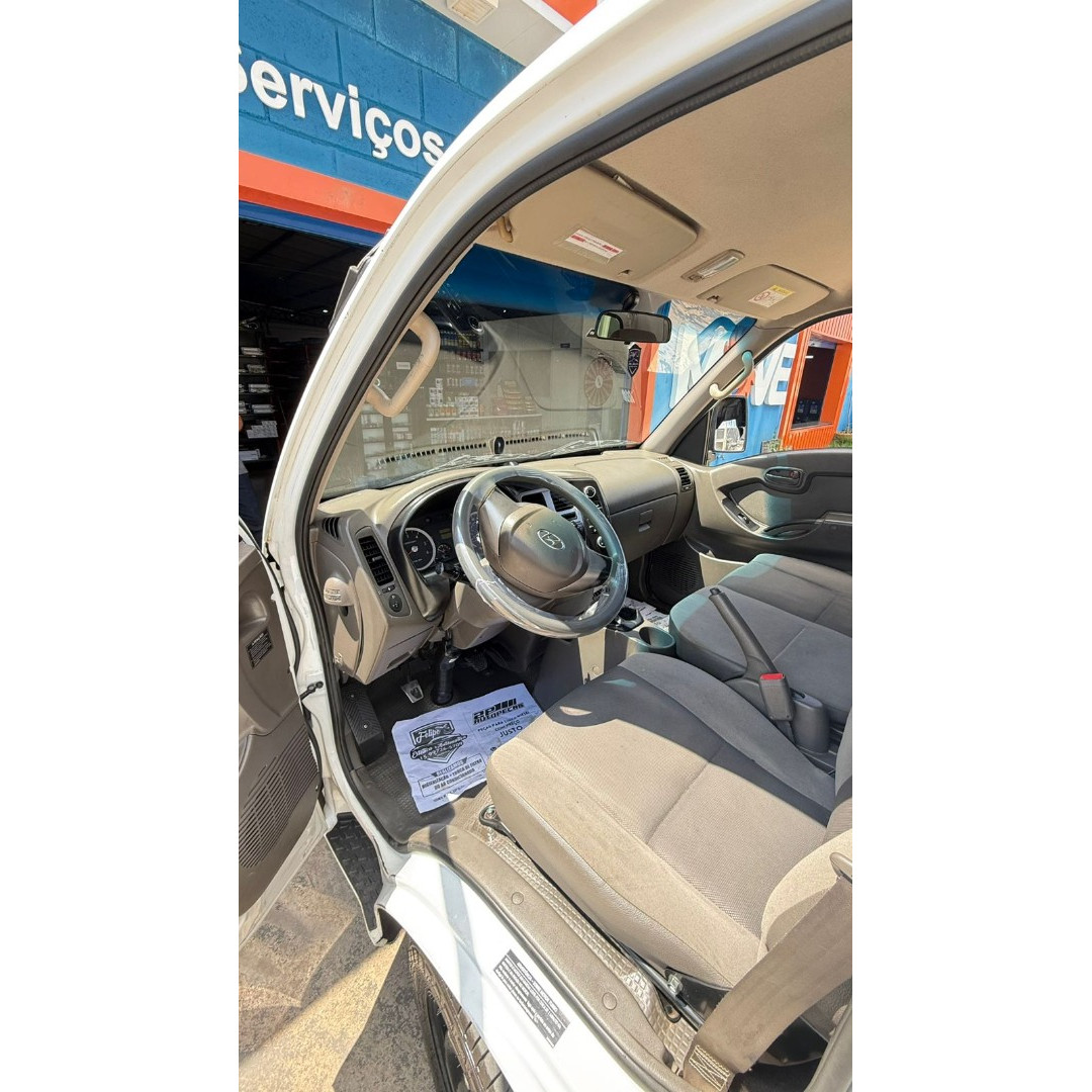 HYUNDAI HR 2.5 TCI HD DIESEL CARROCERIA DE MADEIRA