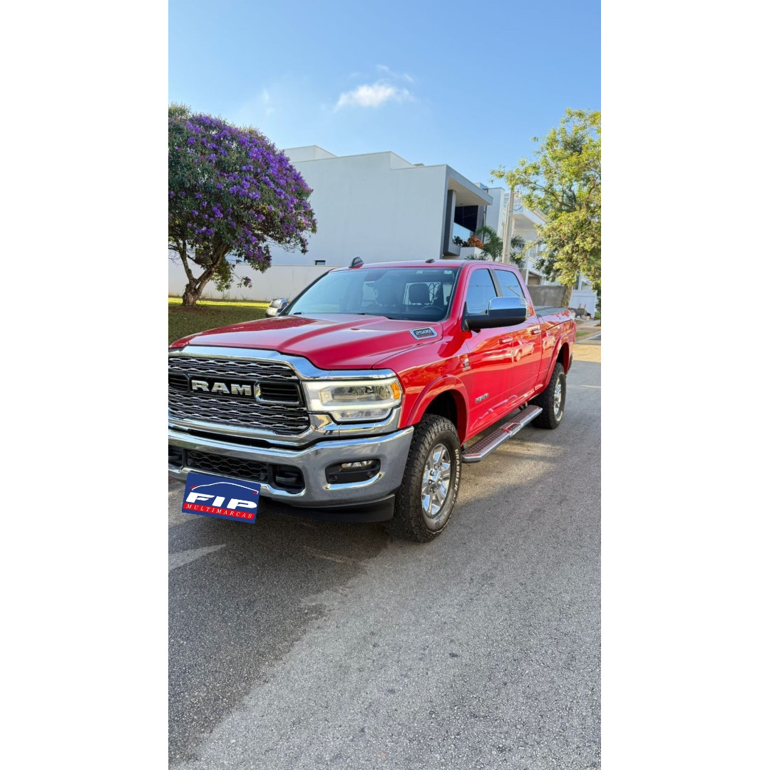 2500 6.7 I6 24V SLT CABINE DUPLA TURBO DIESEL LARAMIE 4X4 AUTOMÁTICO