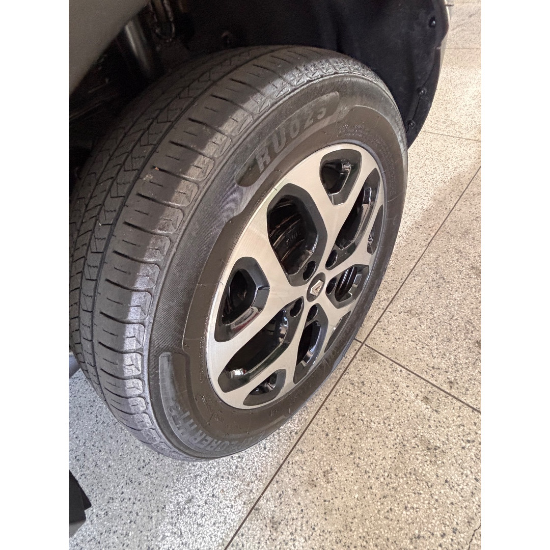 RENAULT Captur 1.6 16V 4P FLEX SCE LIFE X-TRONIC CVT