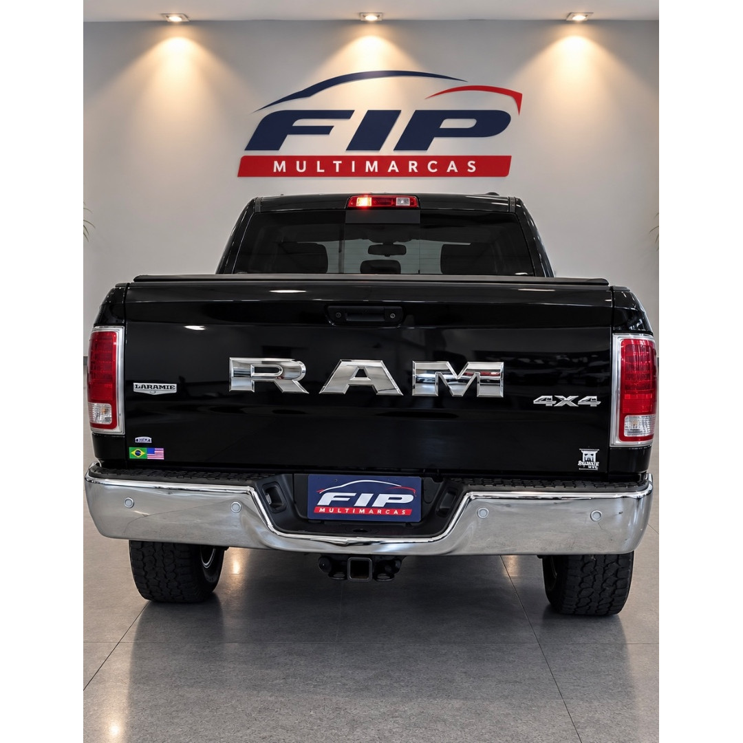 RAM 2500 6.7 I6 24V SLT CABINE DUPLA TURBO DIESEL LARAMIE 4X4 AUTOMÁTICO