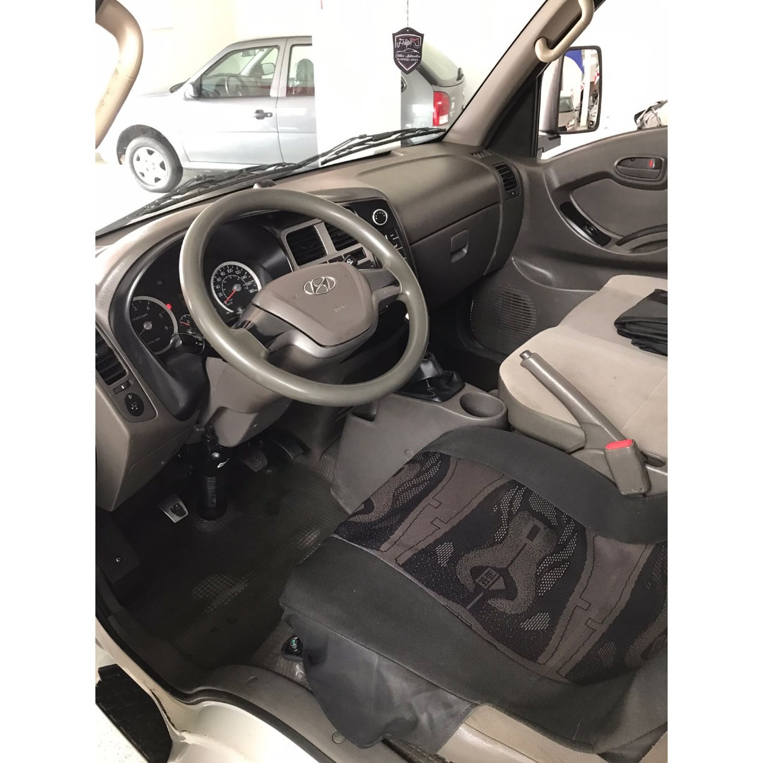 HYUNDAI HR 2.5 TCI HD DIESEL CARROCERIA DE MADEIRA