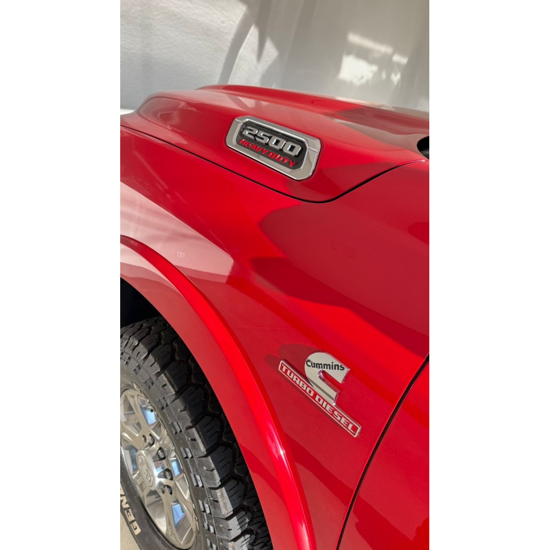 RAM 2500 6.7 I6 24V SLT CABINE DUPLA TURBO DIESEL LARAMIE 4X4 AUTOMÁTICO