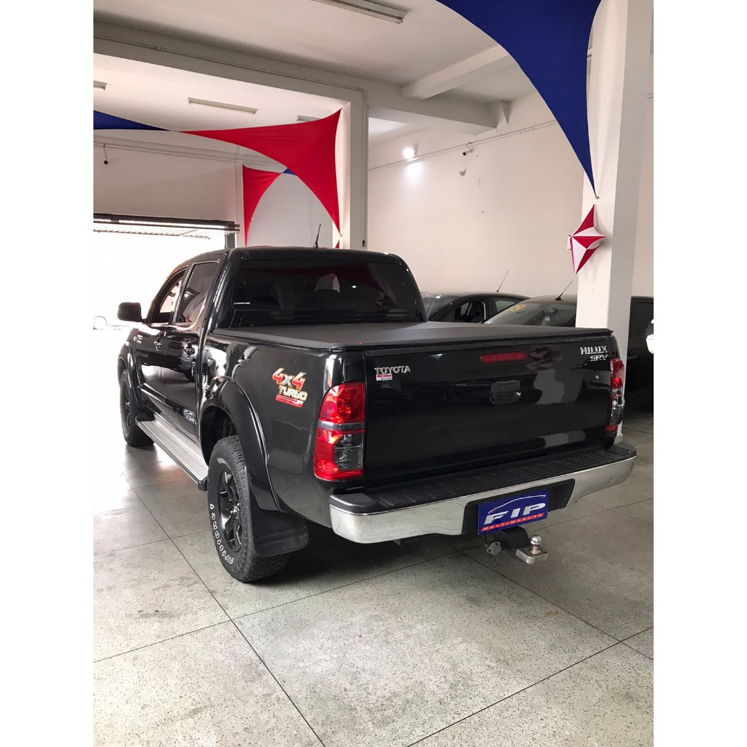 TOYOTA Hilux Caminhonete 3.0 4P SR 4X4 TURBO DIESEL CABINE DUPLA AUTOMÁTICO