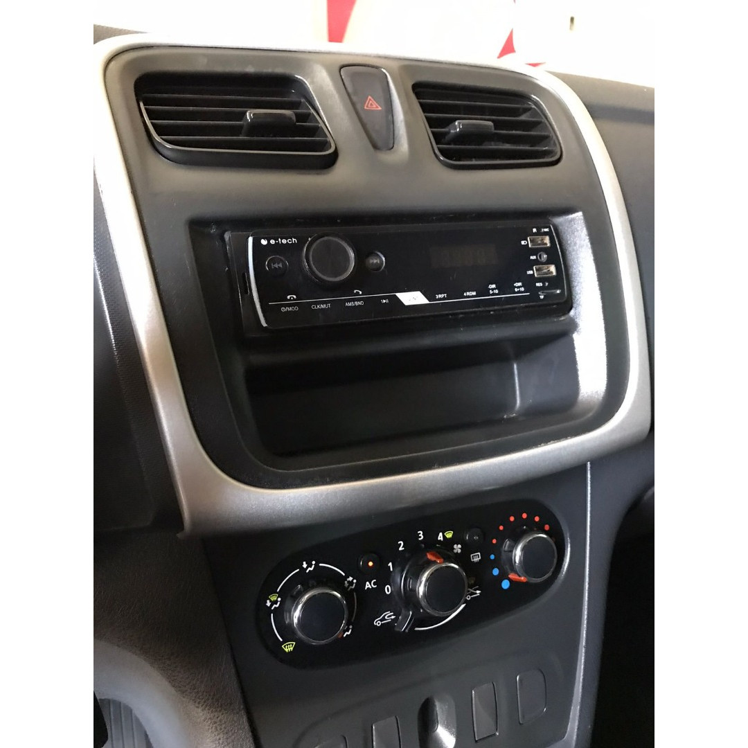 RENAULT Sandero 1.0 16V 4P FLEX AUTHENTIQUE