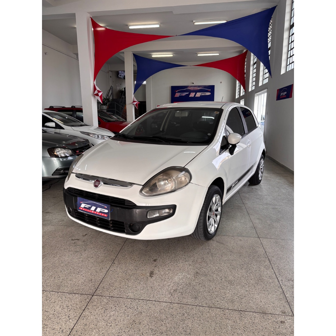 FIAT Punto 1.4 4P ATTRACTIVE FLEX