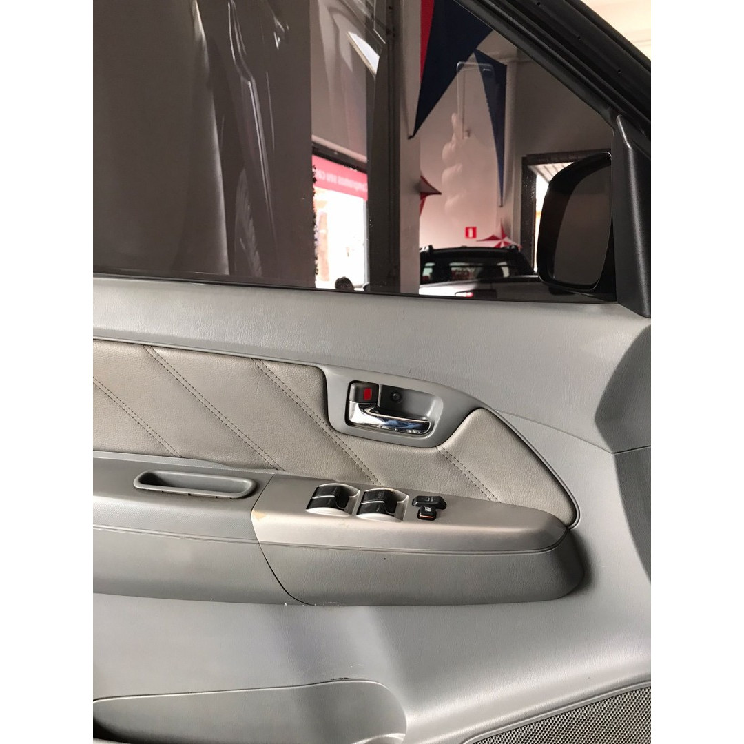 TOYOTA Hilux Caminhonete 3.0 4P SR 4X4 TURBO DIESEL CABINE DUPLA AUTOMÁTICO