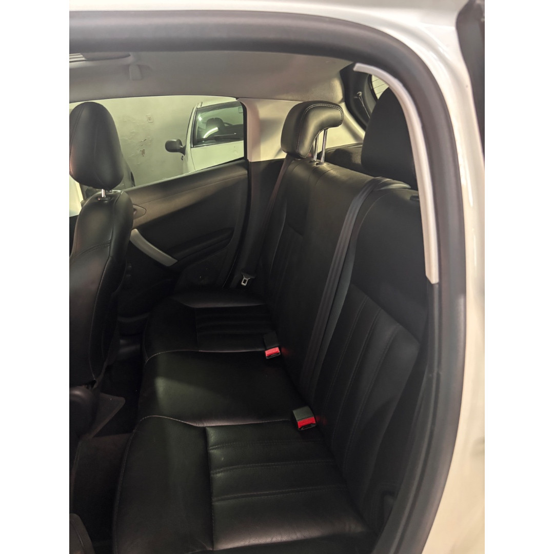 PEUGEOT 208 1.5 4P FLEX ALLURE