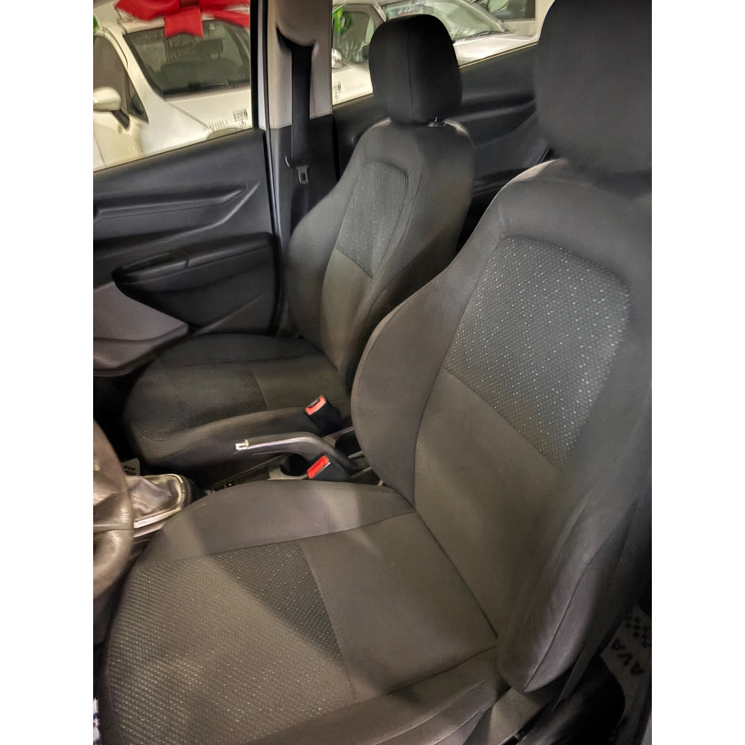 CHEVROLET Onix Hatch 1.0 4P FLEX JOY