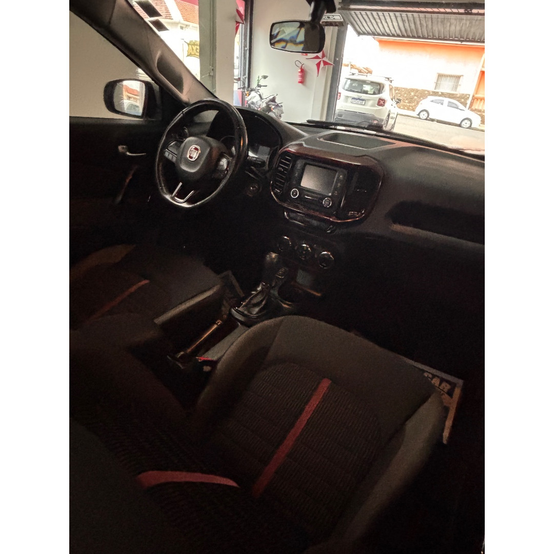 FIAT Toro 1.8 16V 4P FLEX FREEDOM AUTOMÁTICO