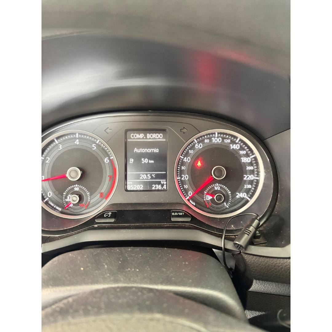 VOLKSWAGEN Saveiro 1.6 FLEX MPI TRENDLINE CABINE SIMPLES