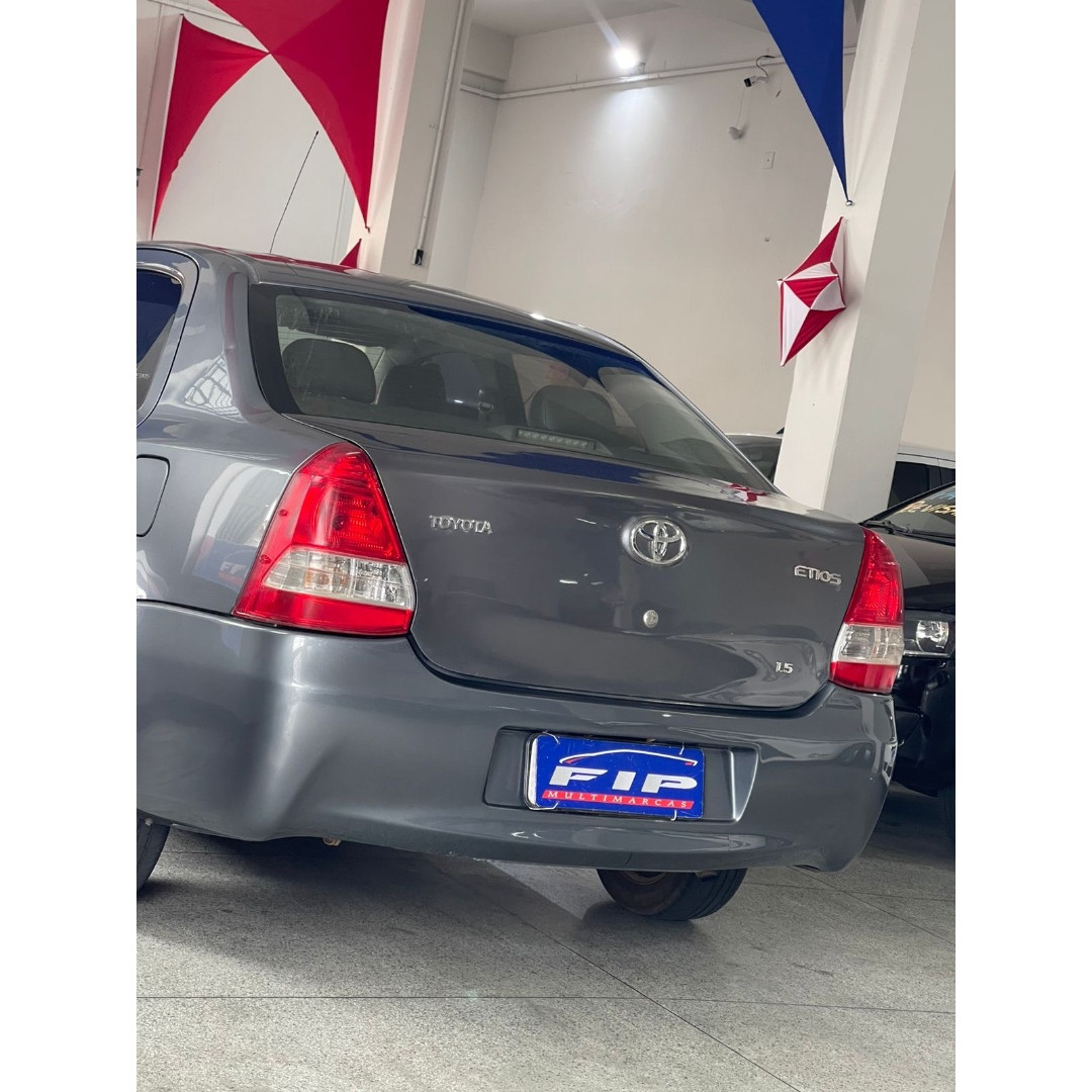 TOYOTA Etios Sedan 1.5 16V 4P FLEX XS