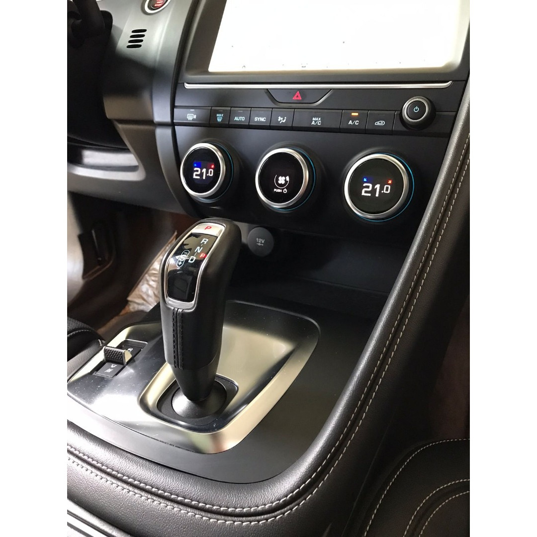 JAGUAR E-Pace 2.0 16V 4P P300 R-DYNAMIC S AWD TURBO AUTOMÁTICO