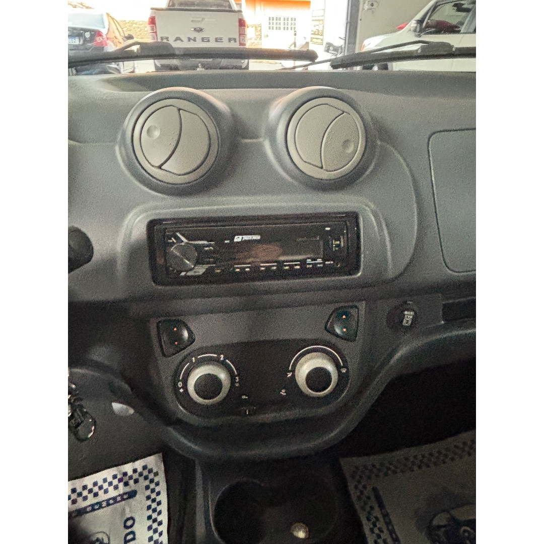 FIAT Uno 1.0 4P FLEX EVO VIVACE CELEBRATION