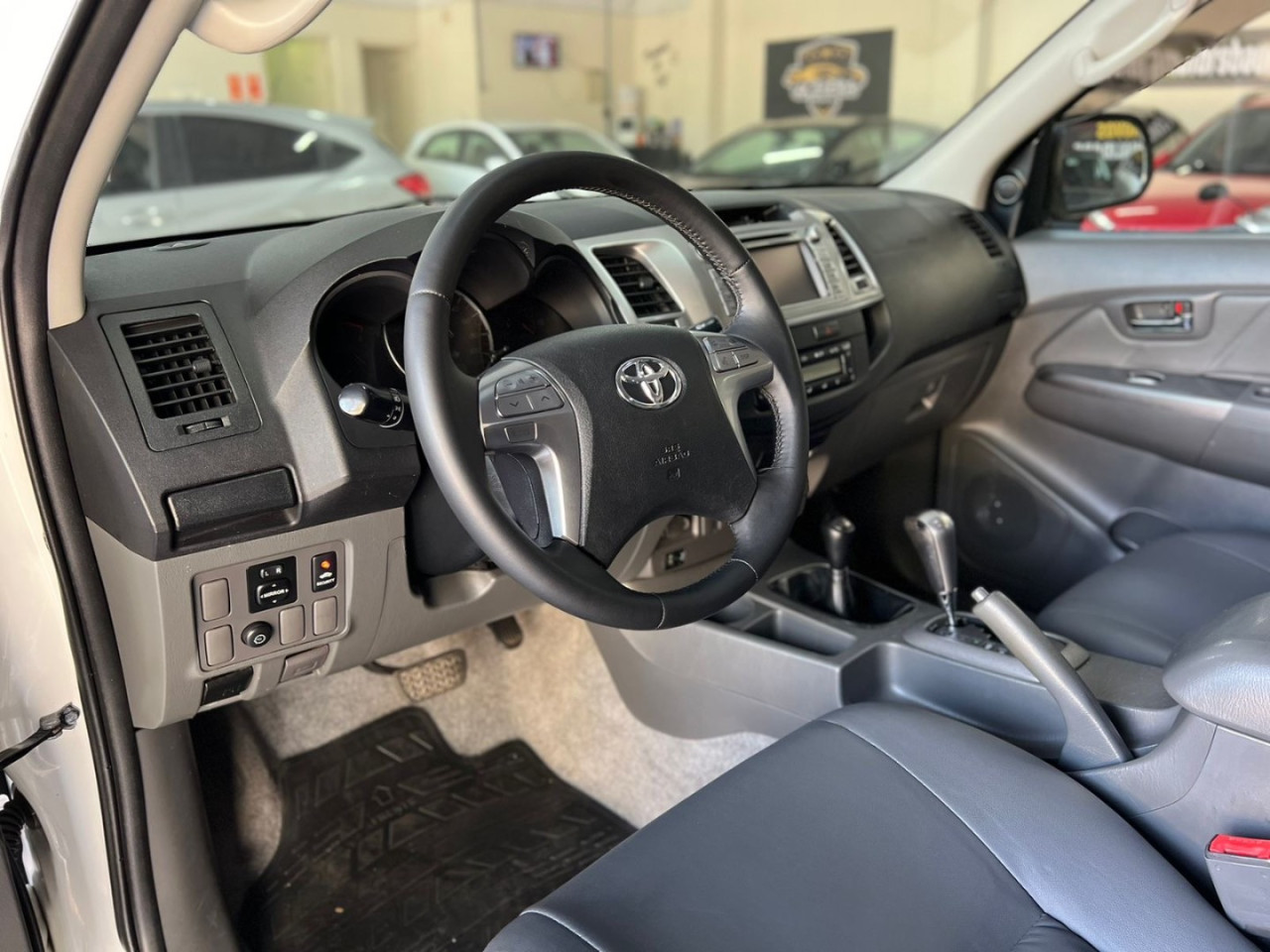 Hilux Caminhonete 3.0 4P SRV DIESEL CABINE DUPLA