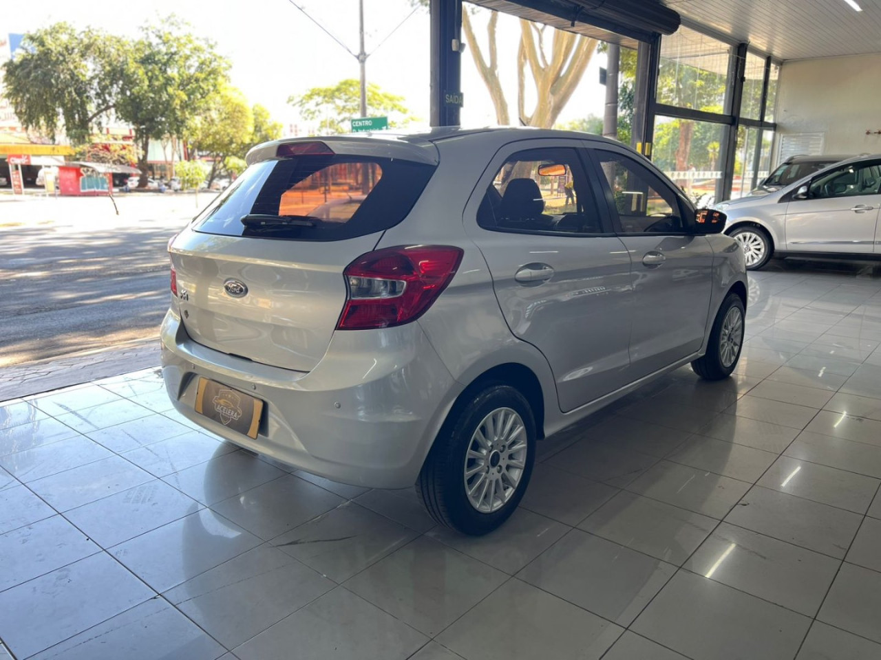 Ka Hatch 1.0 12V 4P TI-VCT SE FLEX